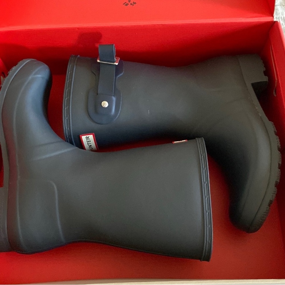 Hunter Navy Original Tour Short Rain Boots